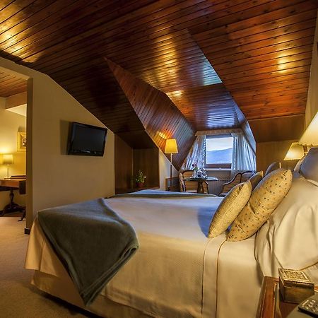 El Castell De Ciutat - Relais & Chateaux ลาเซวดูร์เชย์ ภายนอก รูปภาพ