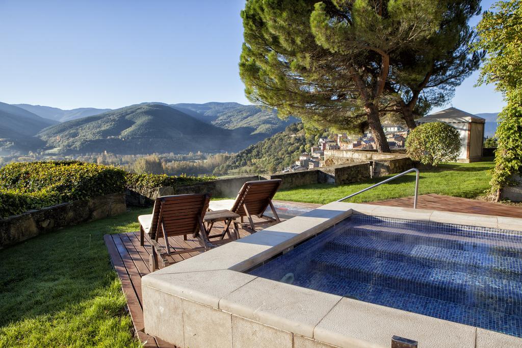 El Castell De Ciutat - Relais & Chateaux ลาเซวดูร์เชย์ ภายนอก รูปภาพ