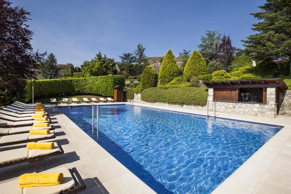 El Castell De Ciutat - Relais & Chateaux ลาเซวดูร์เชย์ ภายนอก รูปภาพ