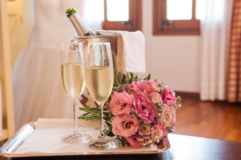 El Castell De Ciutat - Relais & Chateaux ลาเซวดูร์เชย์ ภายนอก รูปภาพ